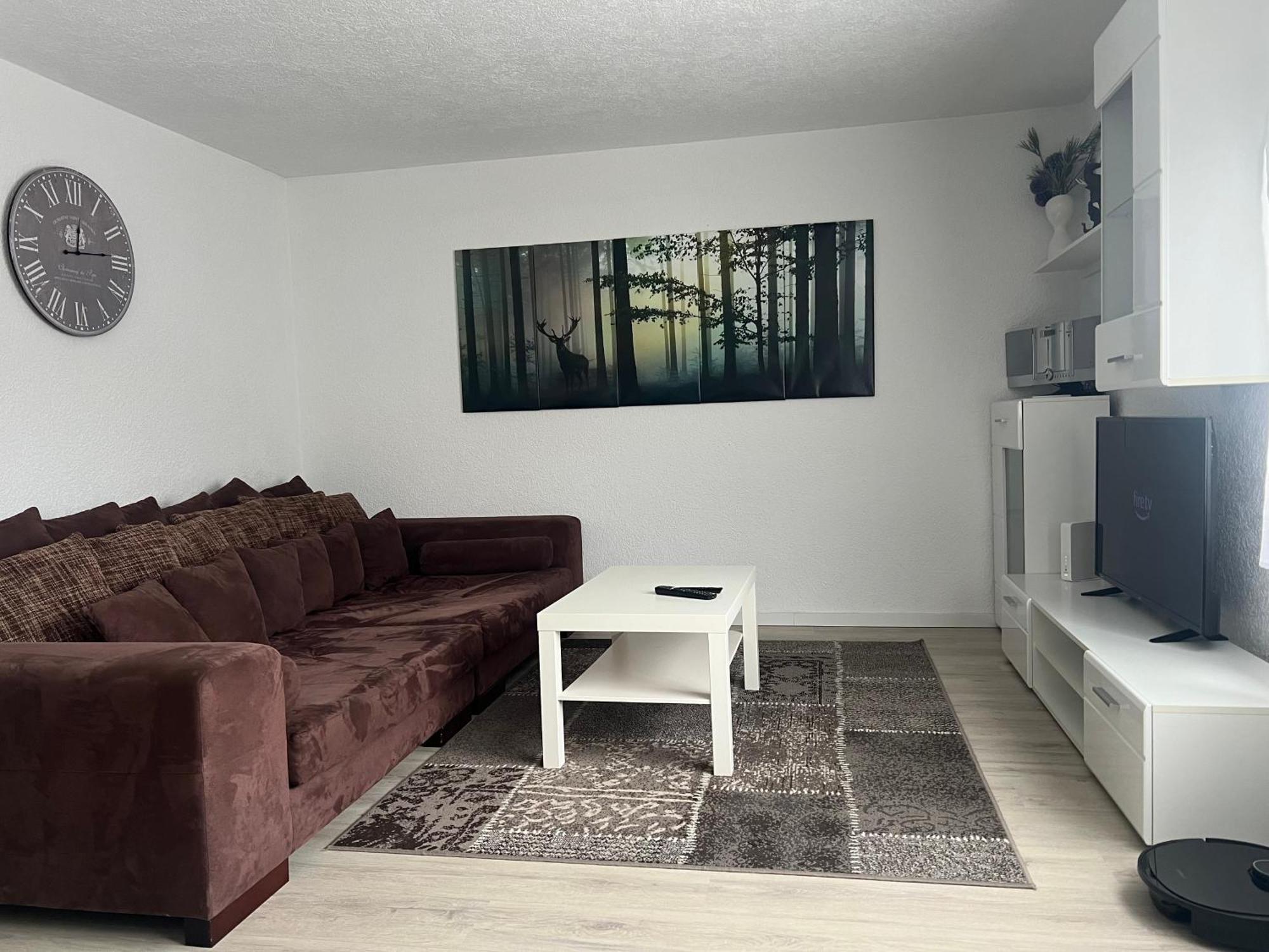 Moderne Helle 2,5 Zimmer Wohnung Mit Grossem Bad Und Kueche In Trossingen Exterior photo
