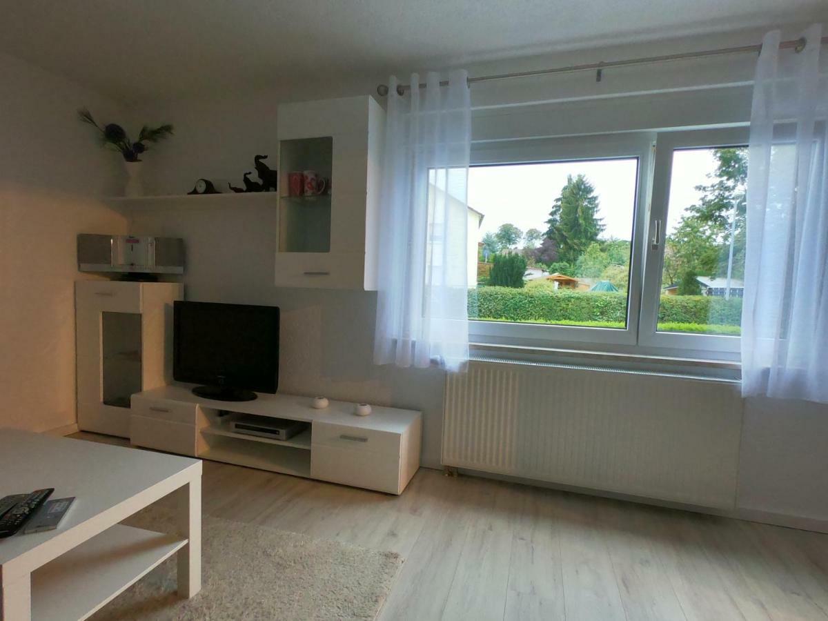 Moderne Helle 2,5 Zimmer Wohnung Mit Grossem Bad Und Kueche In Trossingen Exterior photo